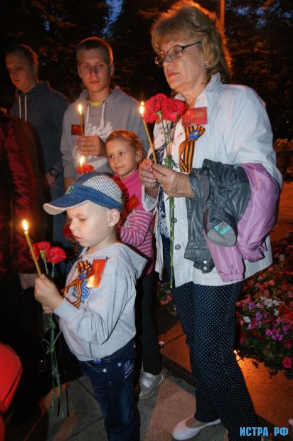 В День скорби зажглись Свечи памяти