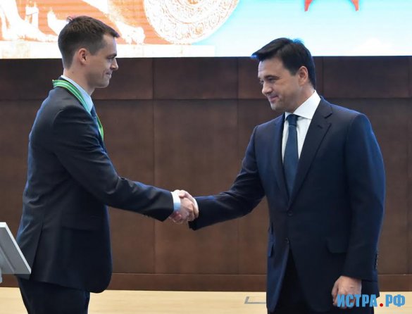 Губернатор отметил компанию «КРКА-РУС»