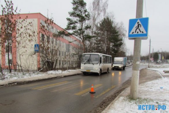 В Нахабино под колеса автомобиля попал 11-летний школьник